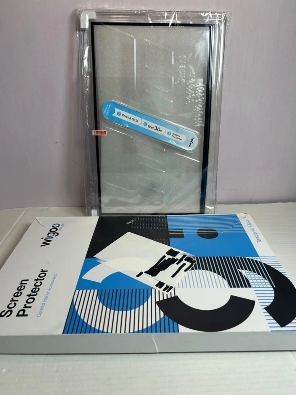 Wigoo Screen Protector tempered‎ glass.